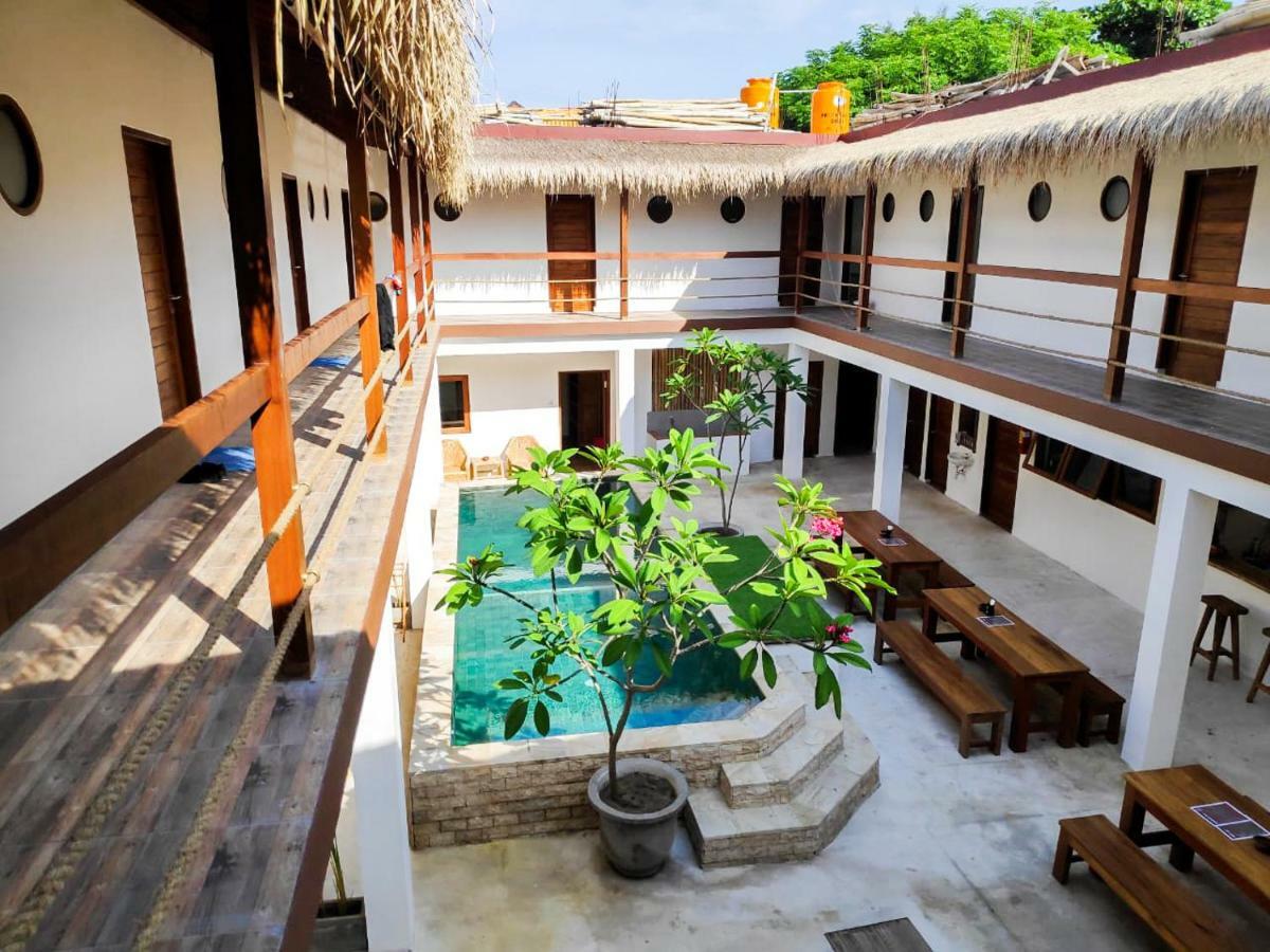 Gili Pirates Dive & Bnb 길리트라왕안 외부 사진